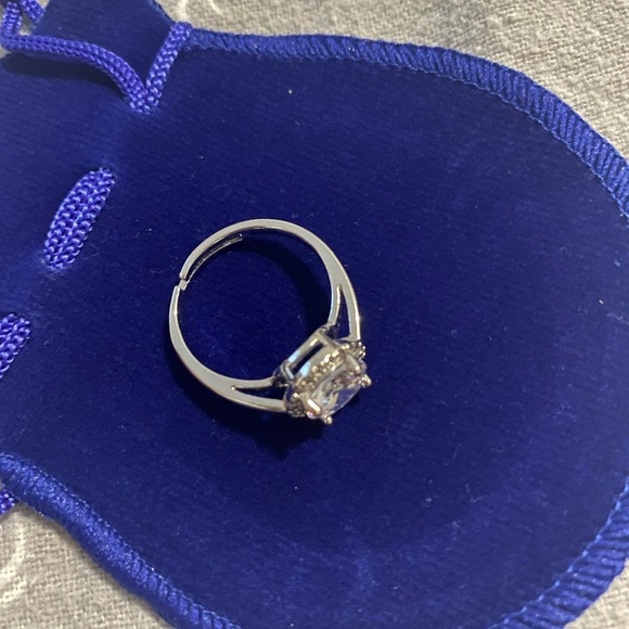 Adjustable CZ-steel ring - Picture 3 of 4